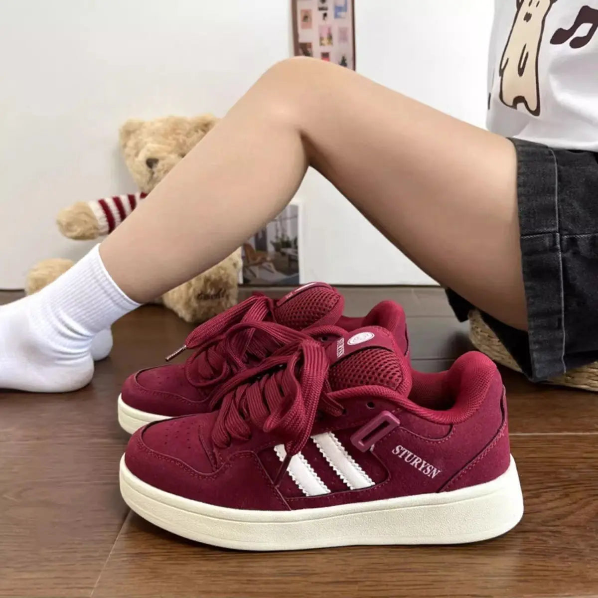 Fashionable Lightweight Women's Sporty Sports Casual Shoes Height Increasing Walking Style PU Upper PVC Outsole All Seasons