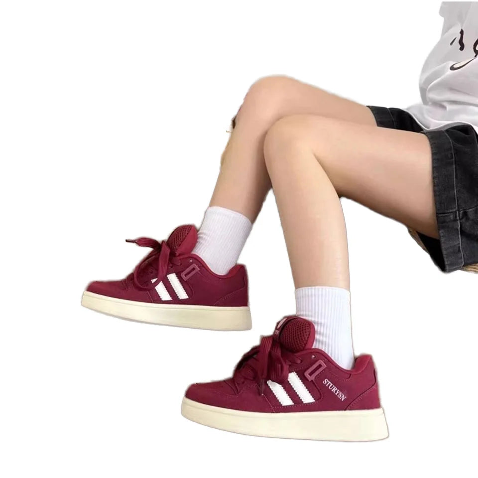 Fashionable Lightweight Women's Sporty Sports Casual Shoes Height Increasing Walking Style PU Upper PVC Outsole All Seasons