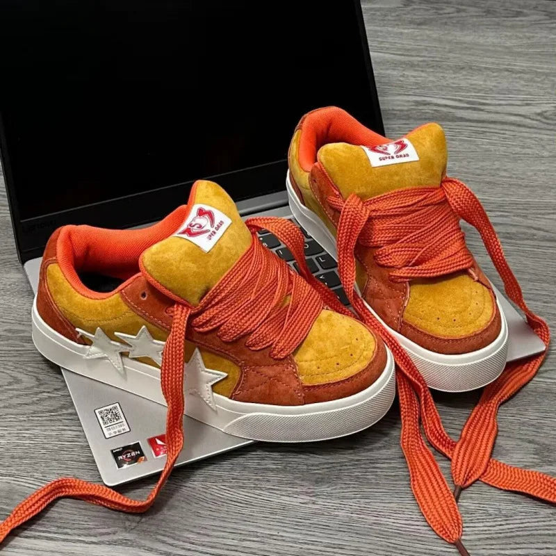 Niche Star Pattern Canvas Sneakers, 2026 New Retro Thick Sole Board Shoes, Versatile Trendy Couple Student Casual Shoes