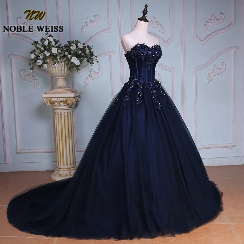 Quinceanera Dresses Ball Gown Sweetheart Strapless Applique Lace Prom Dresses Customized