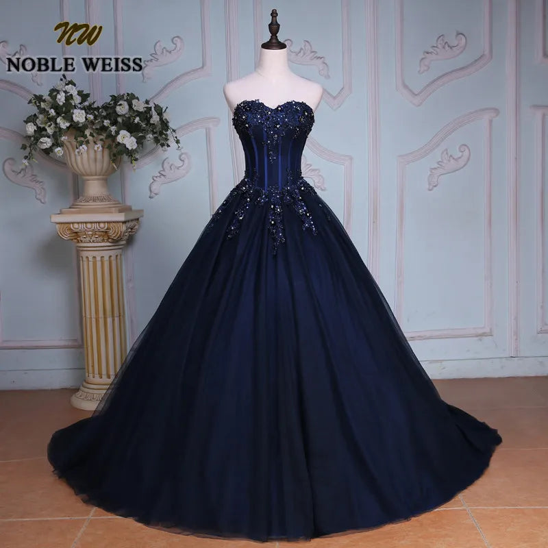 Quinceanera Dresses Ball Gown Sweetheart Strapless Applique Lace Prom Dresses Customized