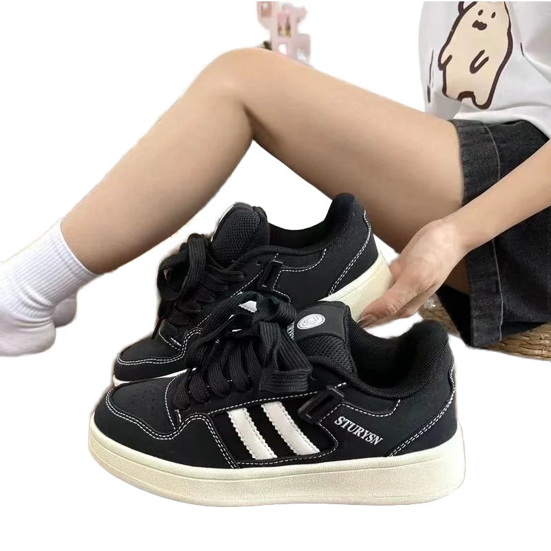 Fashionable Lightweight Women's Sporty Sports Casual Shoes Height Increasing Walking Style PU Upper PVC Outsole All Seasons