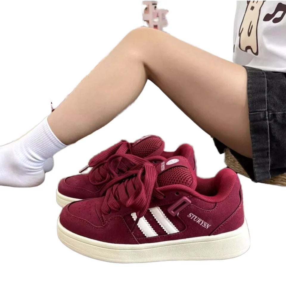 Fashionable Lightweight Women's Sporty Sports Casual Shoes Height Increasing Walking Style PU Upper PVC Outsole All Seasons