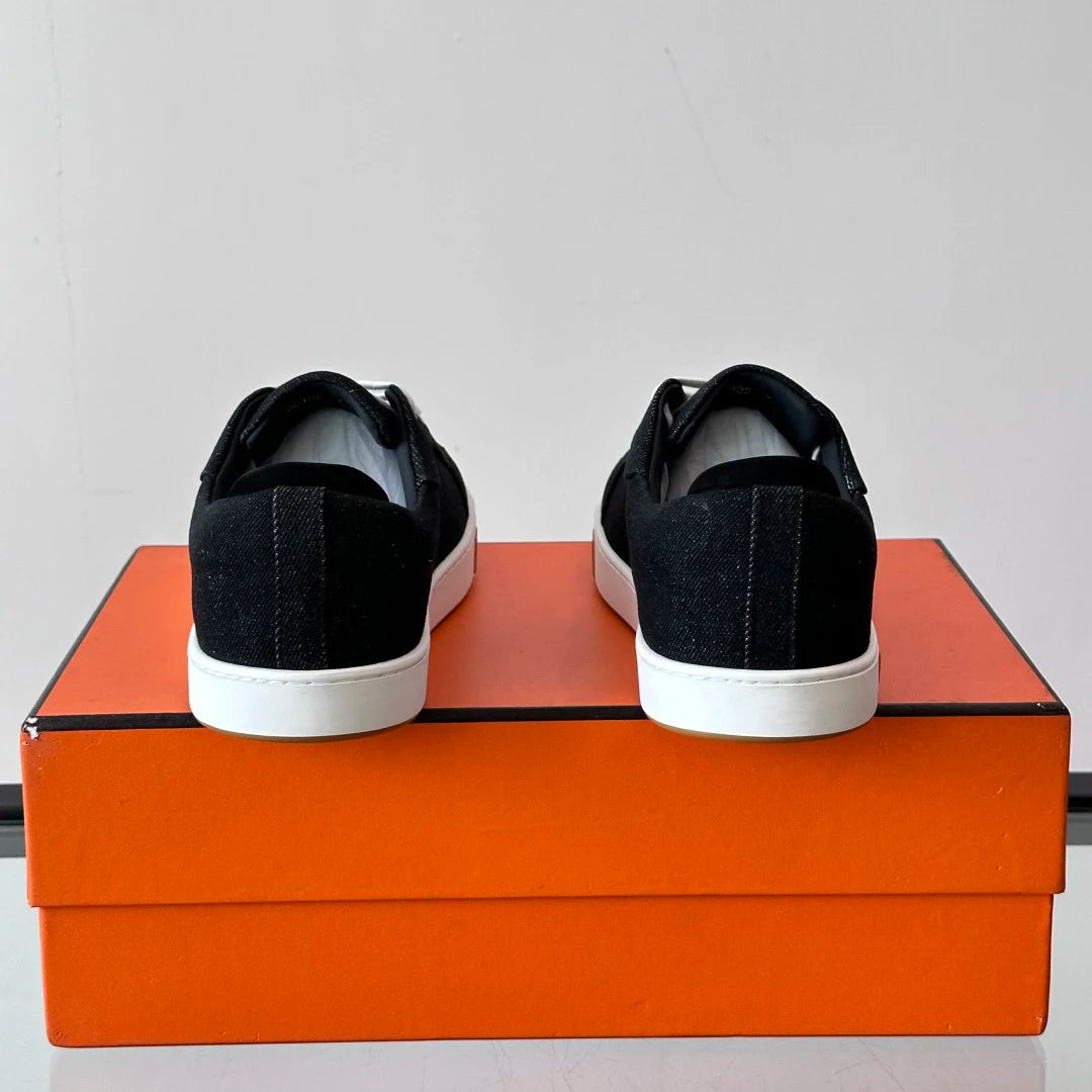 New Designer Low-Top Casual Retro Running Sneakers for Men and Women Vogue Comfortable Breathable Anti-slip Safety Board Shoes