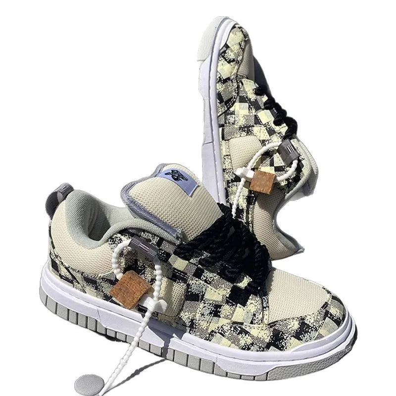Niche Original Design Casual Bread Shoes Women's Large Size Couple Thickened Tongue Fluorescent Green Skull Pattern Mesh Fabric