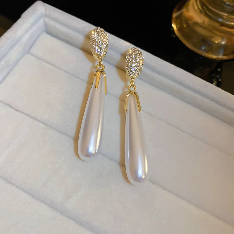 Vintage Simple Drop Earrings Long Water Drop Pearl Earrings for Women Girls Statement Jewelry Gifts