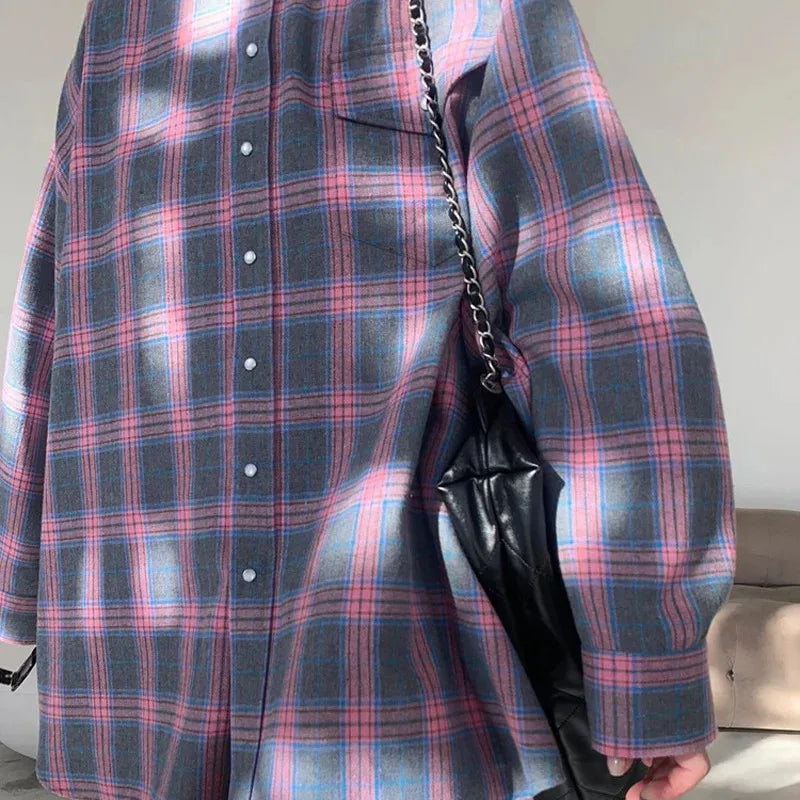 2026 Vintage Women Oversized Long Sleeve Plaid Shirt Button Down Blouse Tops Autumn Winter Loose Lapel Pocket Shirt Korean Style