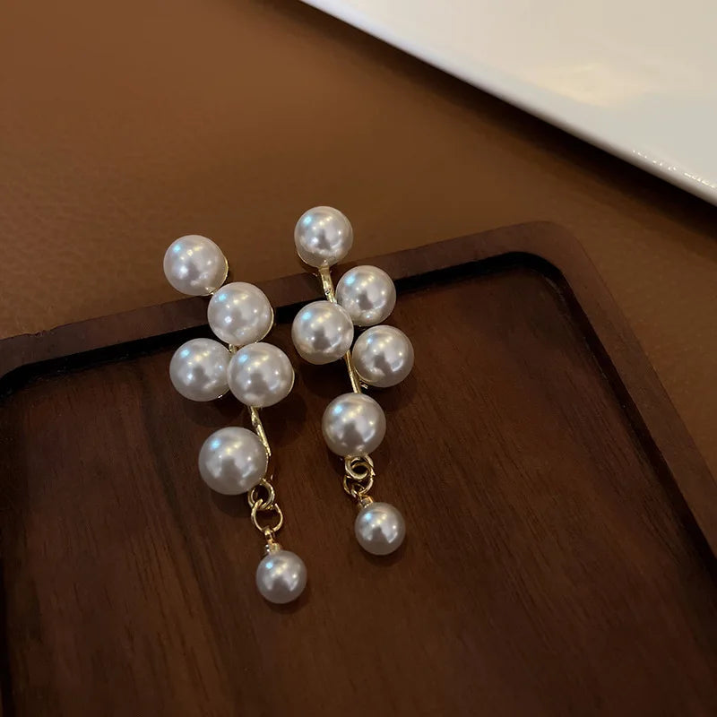 Simple Water Droplet Pearl Ear Clips for Women Wedding Party Vintage Long Elegant Round Clip on Earrings Non Piercing Geometry