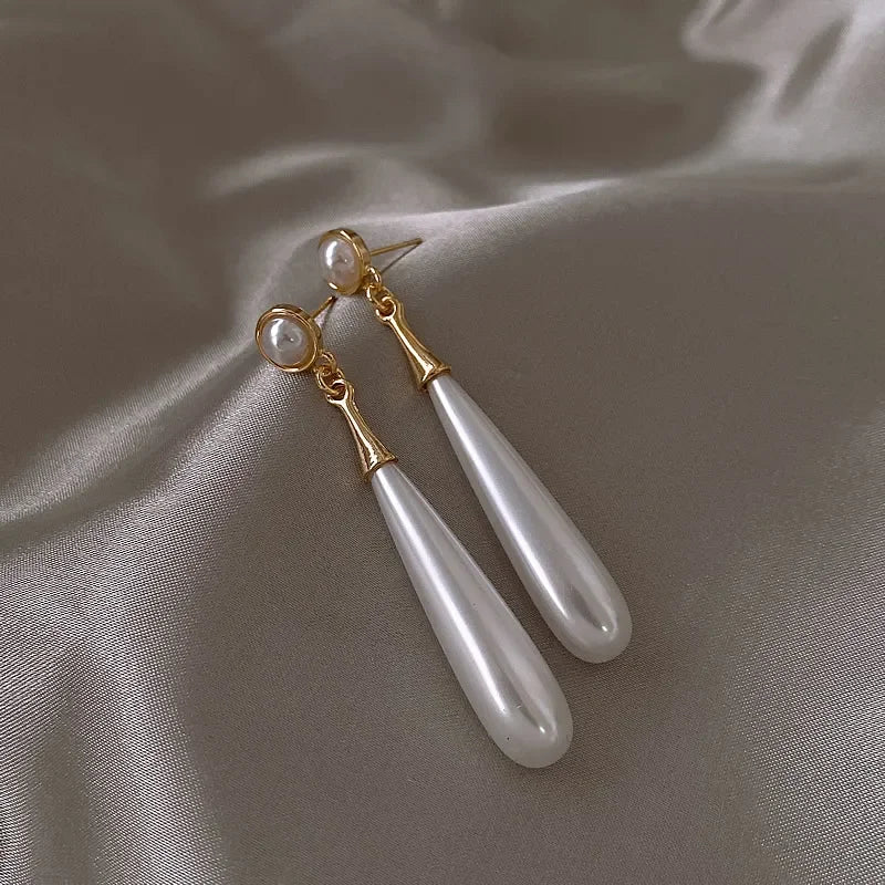 French Elegant Temperament Imitation Pearl Drop Shaped Long Earrings Party Premium Accessories for Womens Fashion Luxury Jewelry
