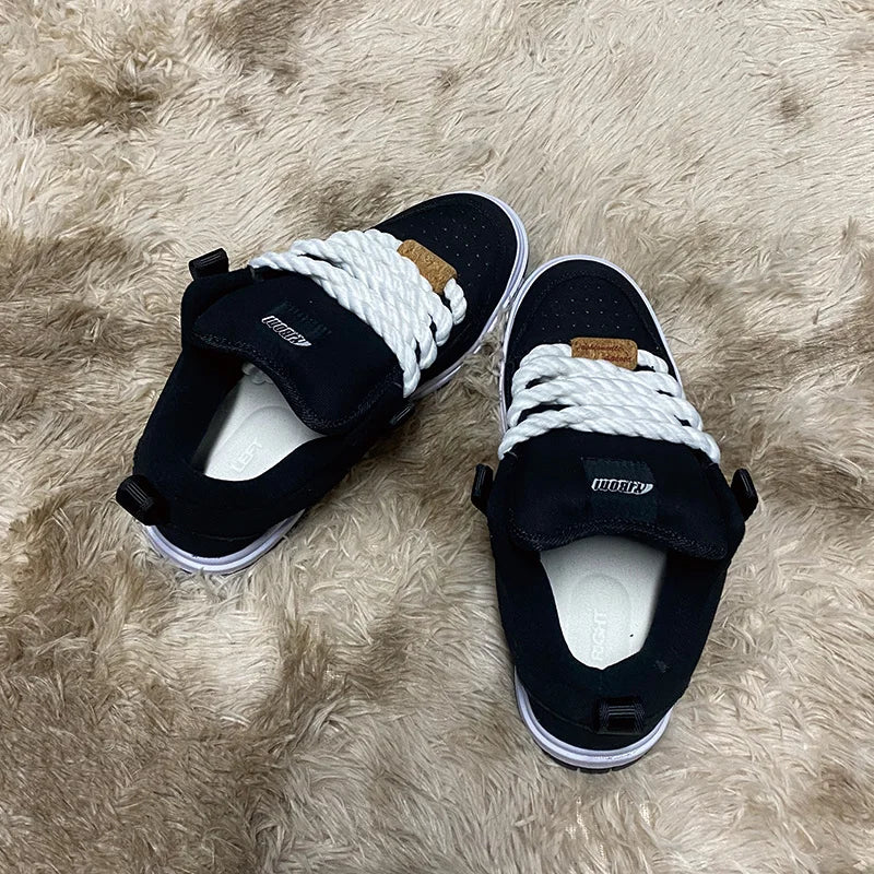 Autumn and Winter Classic Black Thick-Tongued Loafers, Large Size Shoes, Breathable Casual Shoes, Comfortable, Non-Slip, Wear-Resistant, Casual Versatile Canvas Shoes, Sneakers