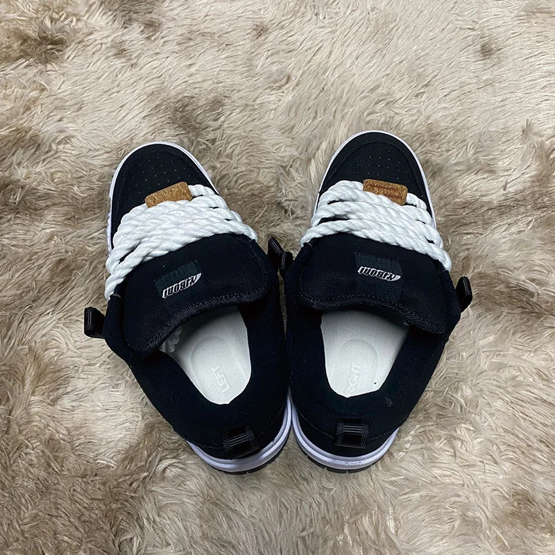 Autumn and Winter Classic Black Thick-Tongued Loafers, Large Size Shoes, Breathable Casual Shoes, Comfortable, Non-Slip, Wear-Resistant, Casual Versatile Canvas Shoes, Sneakers