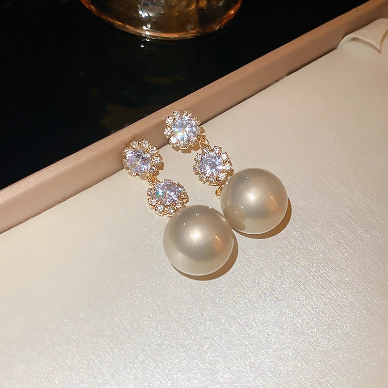 French Elegant Temperament Imitation Pearl Drop Shaped Long Earrings Party Premium Accessories for Womens Fashion Luxury Jewelry
