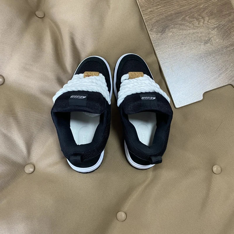 Winter Black Loafers, Thick-Soled Large Size Shoes for Men, Fashionable Casual Shoes, Breathable Trendy Shoes, Versatile Sneakers for Men