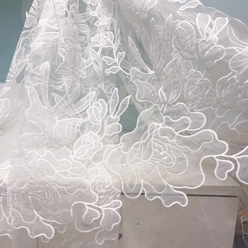 High-Quality Lace and Mesh Fabric with Organza Laser Cut Flower for Wedding Dress and Evening Gown Elegant Bridal Lace Fabric