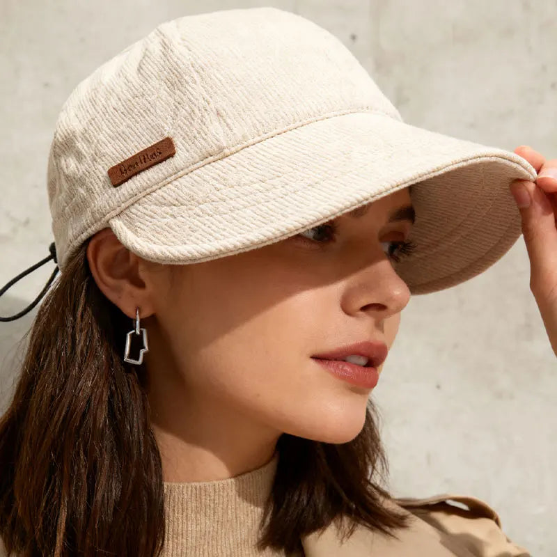 Fashionable Wide-Brim Visor Cap for Sun Protection