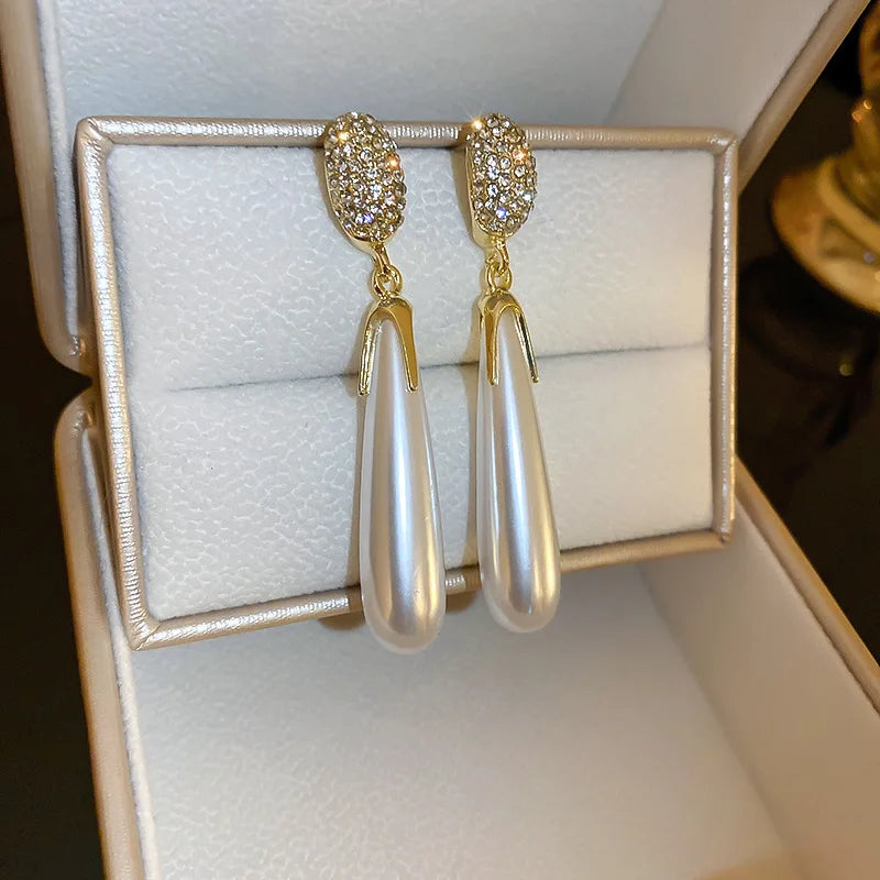 French Elegant Temperament Imitation Pearl Drop Shaped Long Earrings Party Premium Accessories for Womens Fashion Luxury Jewelry